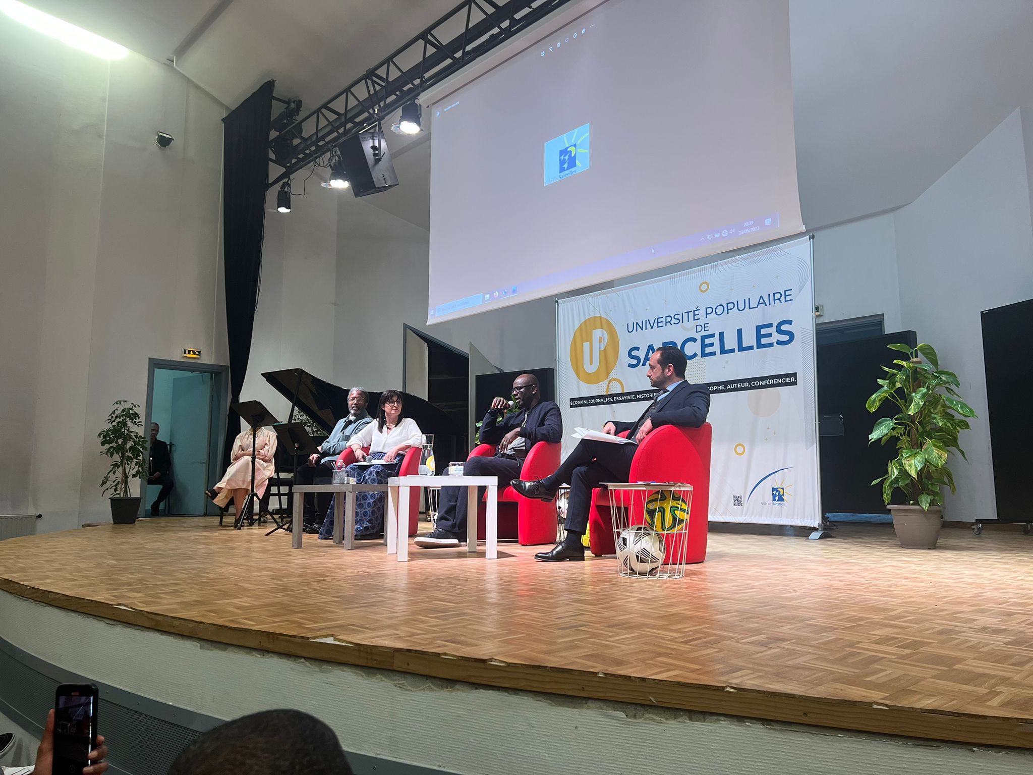 Journée commémorative en Hommage aux victimes de l'esclavage